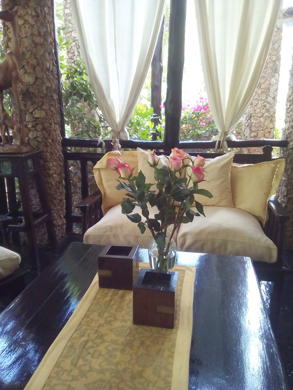 LOVELY 3 BEDROOM PRIVATE VILLA FOR SALE