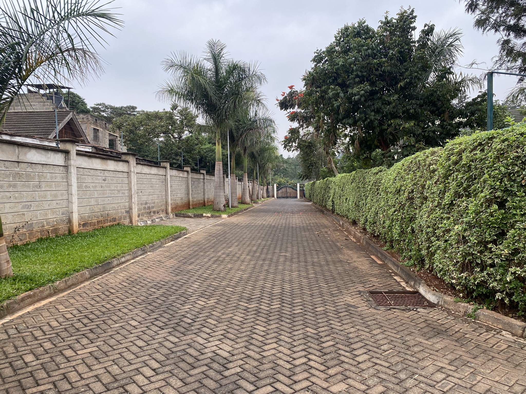 Elegant and modern 4 bedroom villa in Garden Estate
