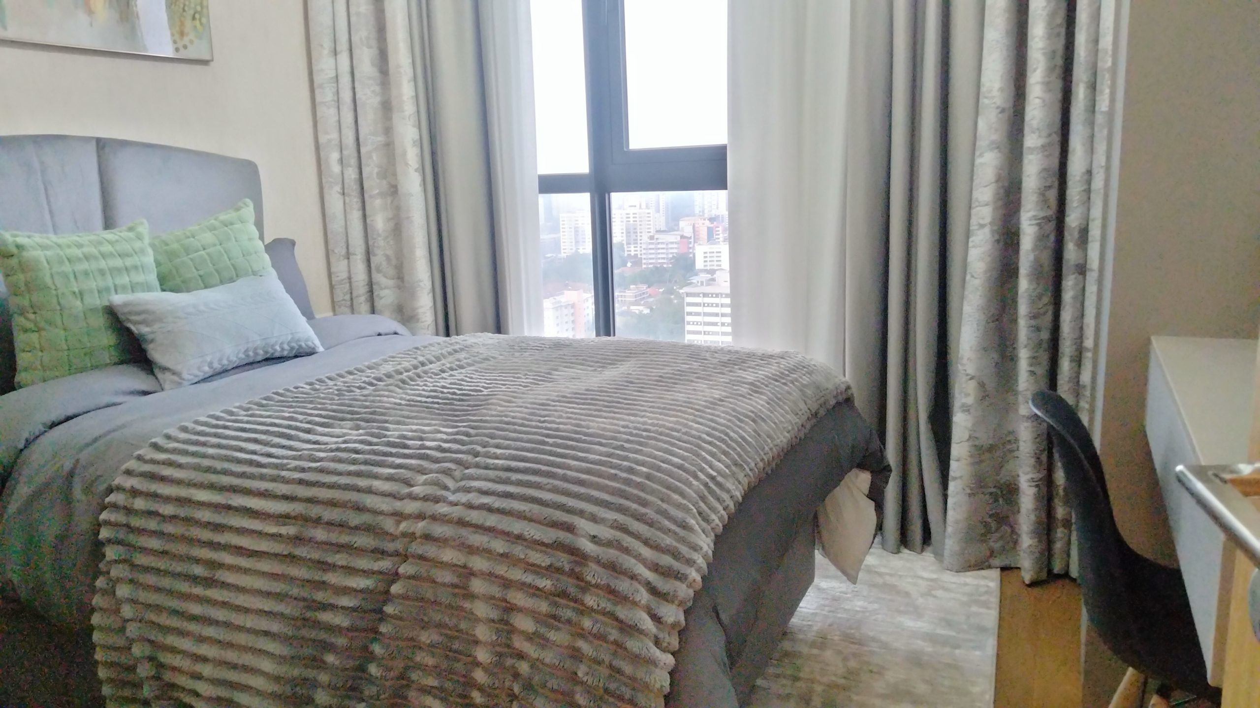 A modern urban living and exquisite 2-bedroom apartment