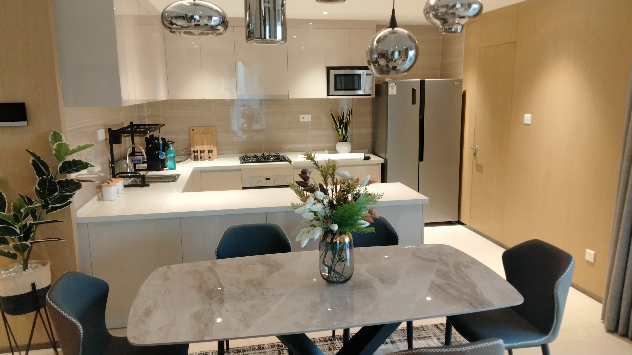 A modern urban living and exquisite 2-bedroom apartment