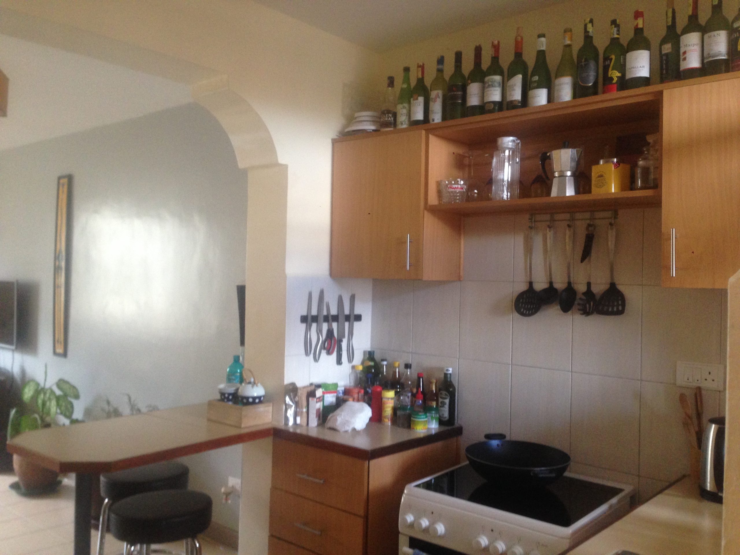 A spacious 2 bedroom APARTMENT, conveniently located along Beijing road, Mlolongo, in a secure compound.