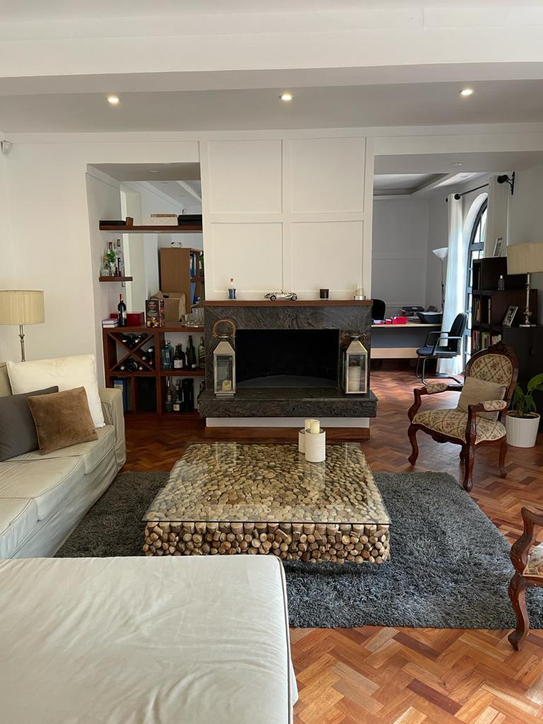 A charming 4-bedroom double storey house on 0.9 Acre of Mature garden for sale          