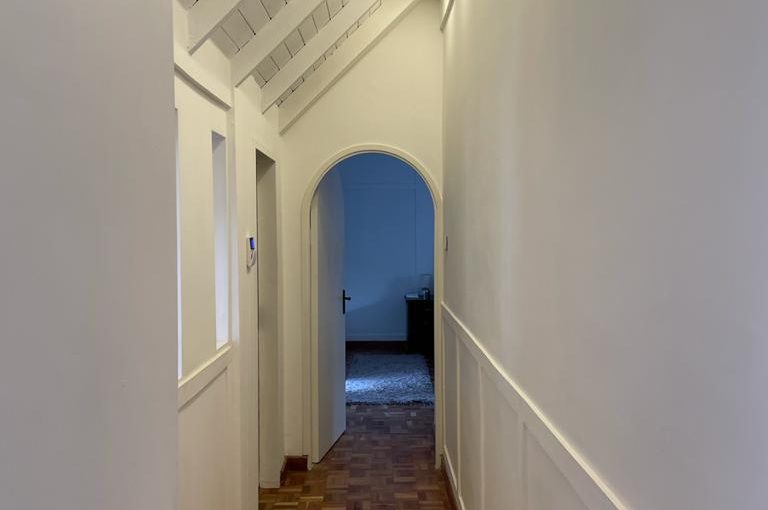 A charming 4-bedroom double storey house on 0.9 Acre of Mature garden for sale          