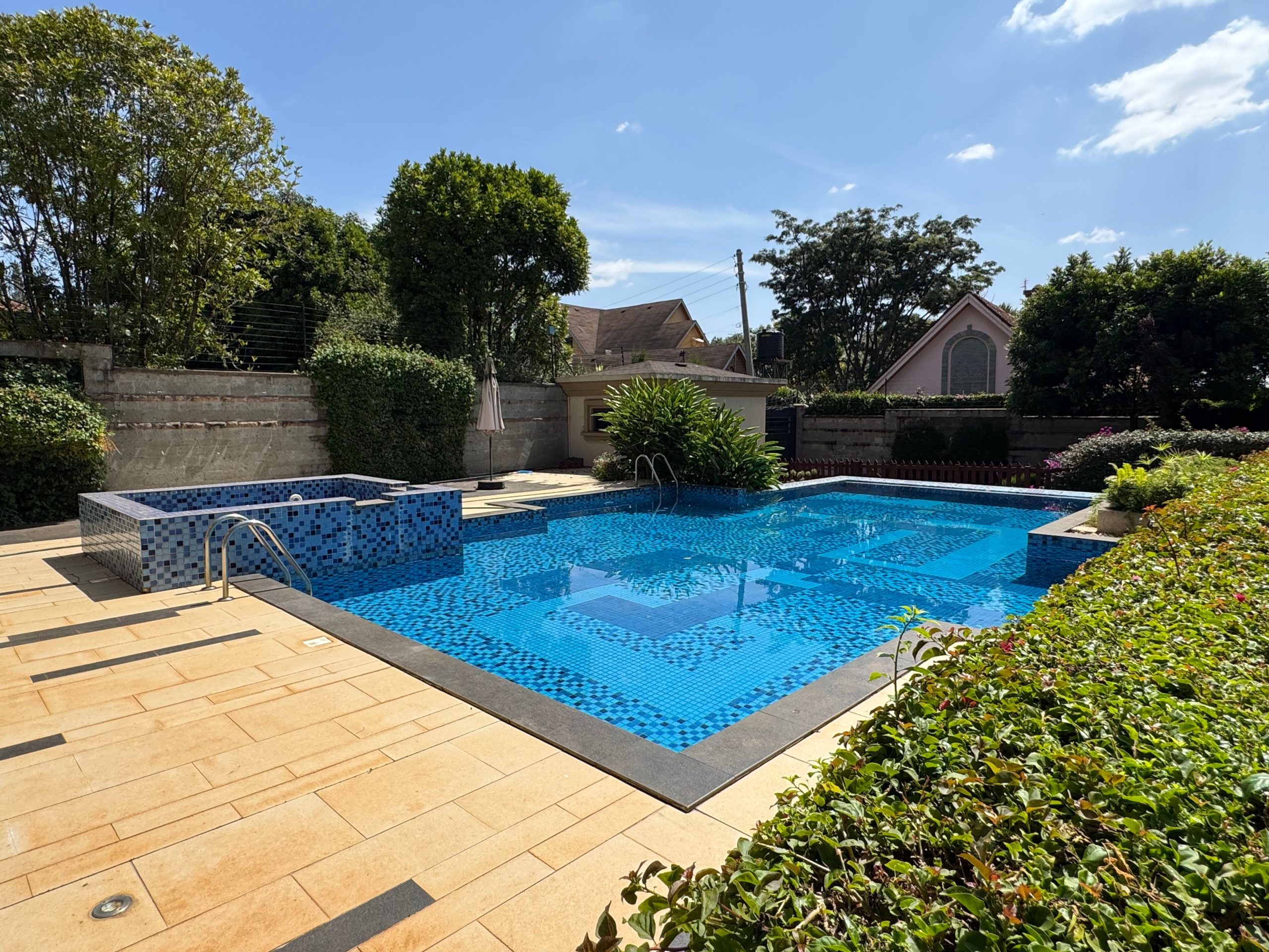 A spacious 5 bedrooms all ensuite in Runda for sale
