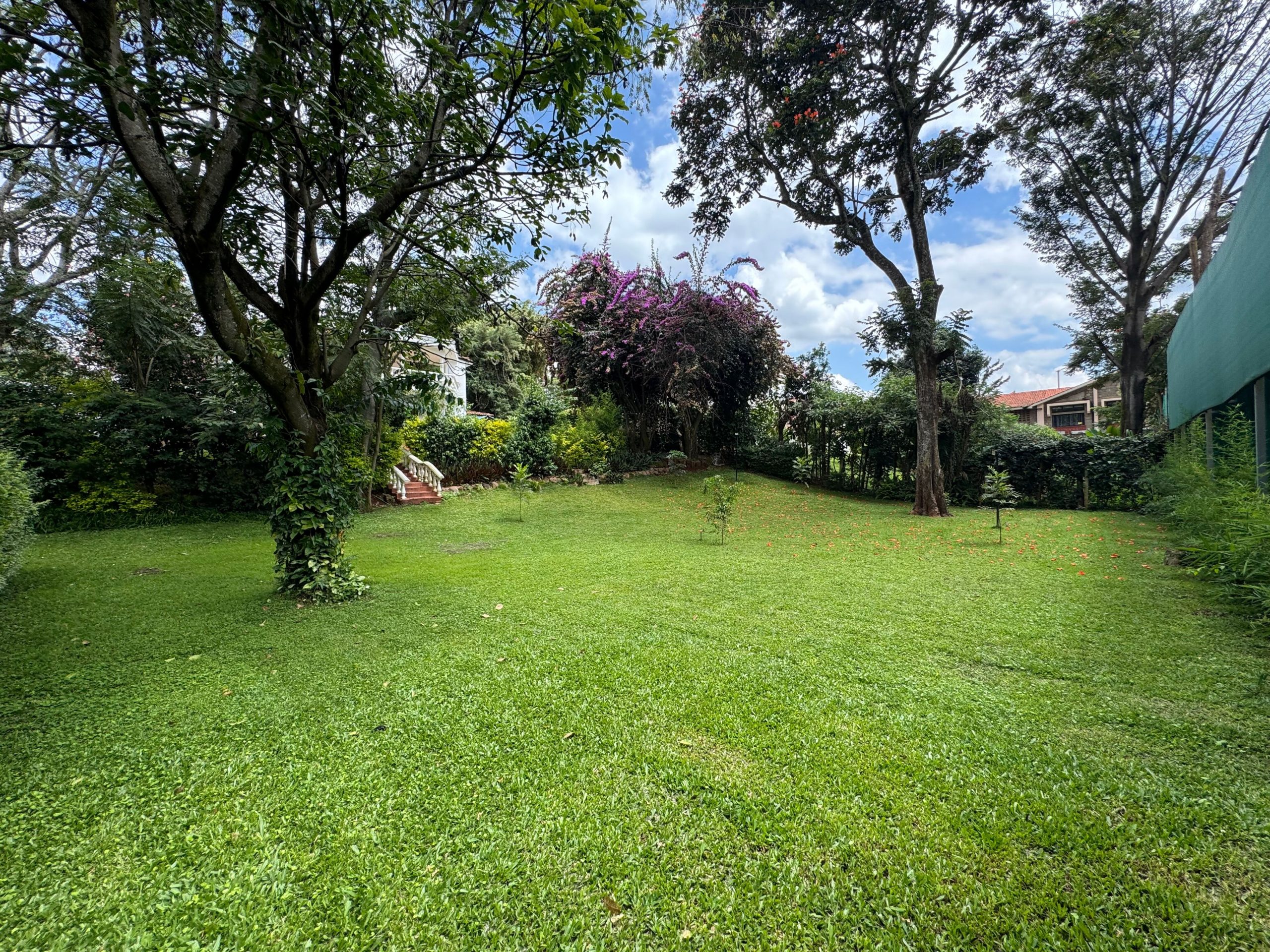 5- bedroom ambassadorial residence
