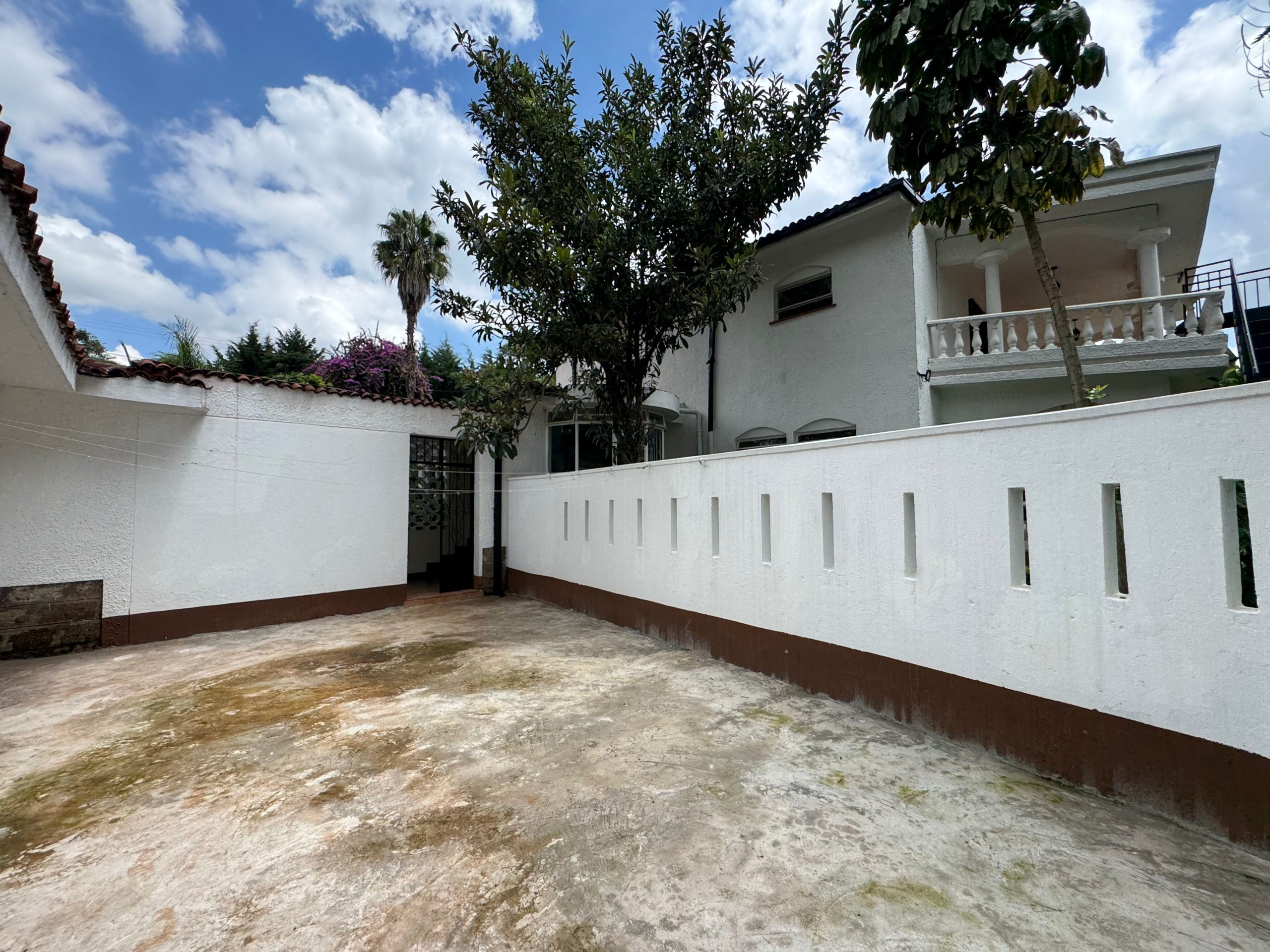 5- bedroom ambassadorial residence