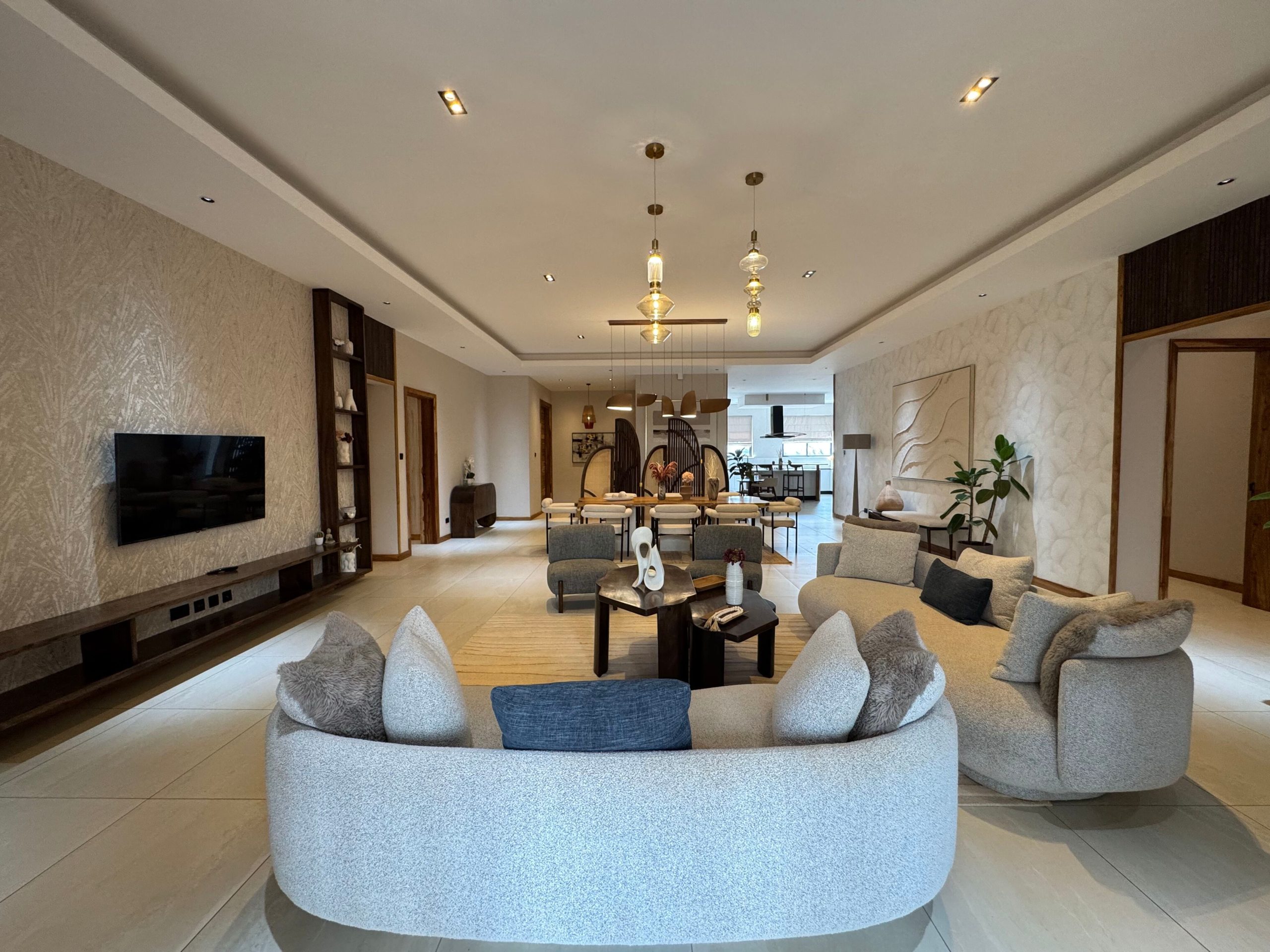 Experience comfort and convenience in this generously sized 4- bedroom apartment located in the quiet, green suburb of Loresho.