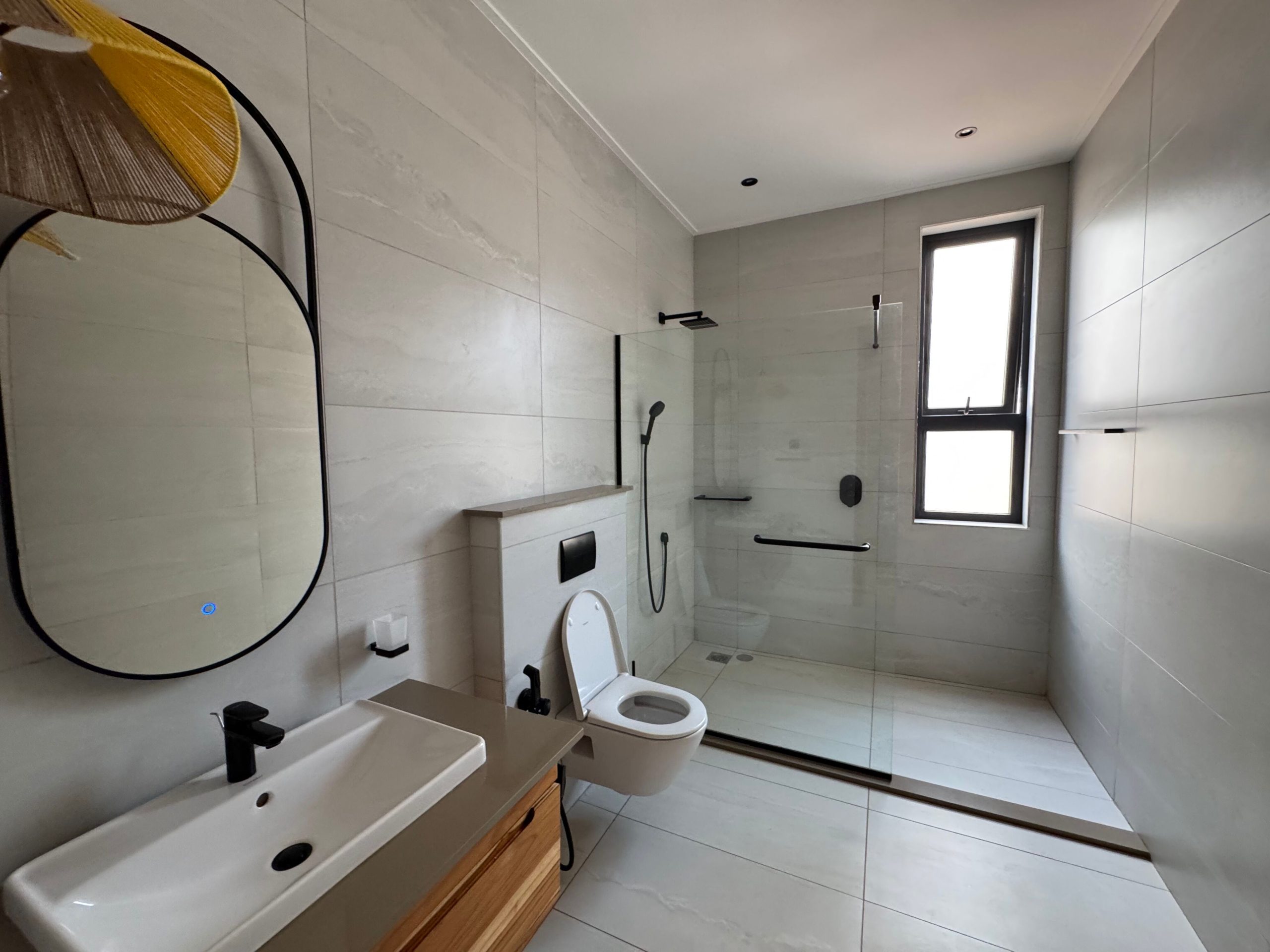 Experience comfort and convenience in this generously sized 4- bedroom apartment located in the quiet, green suburb of Loresho.