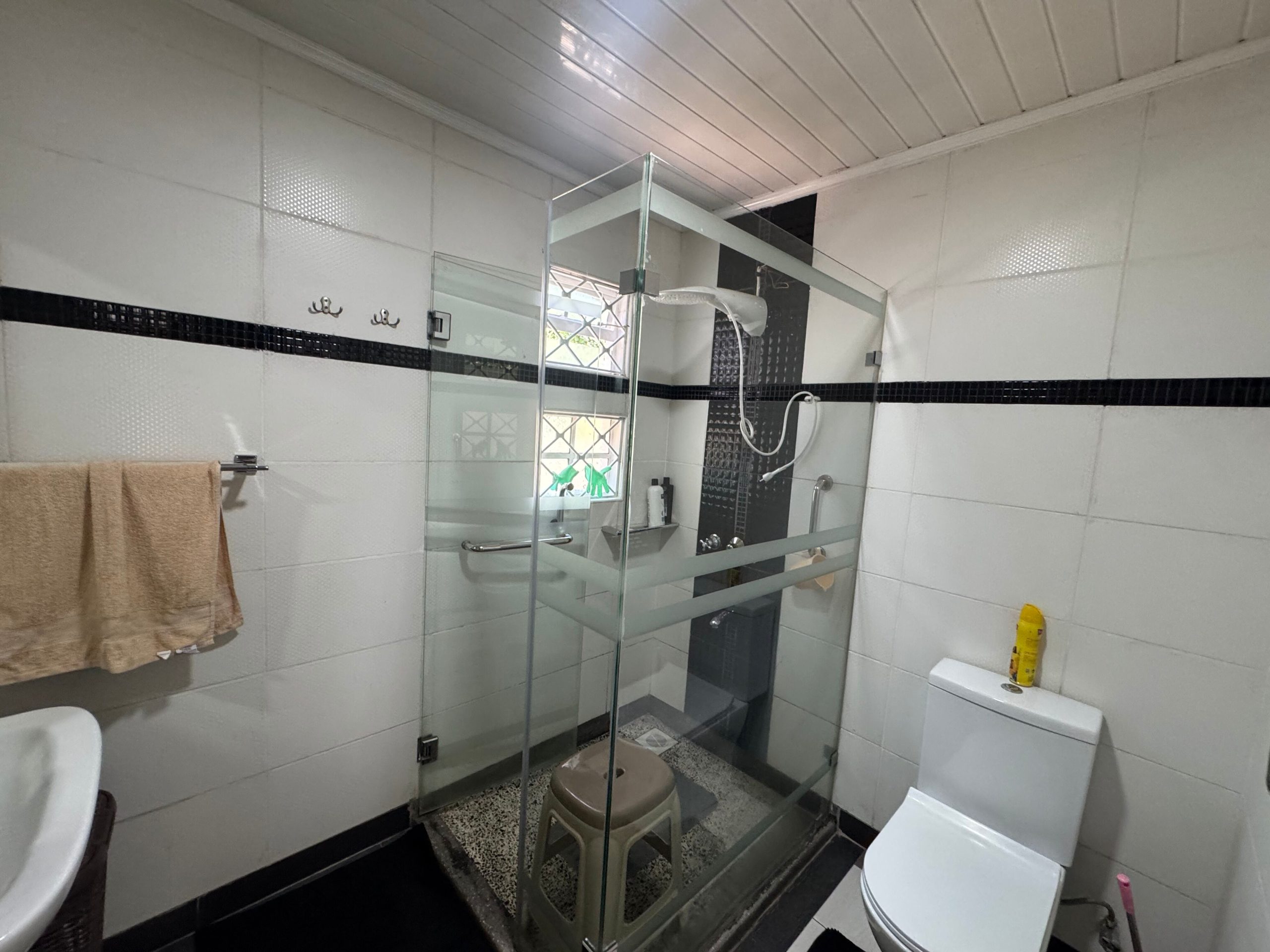 This charming house in Muthaiga exudes character and sits on an expansive, mature garden filled with lush greenery.