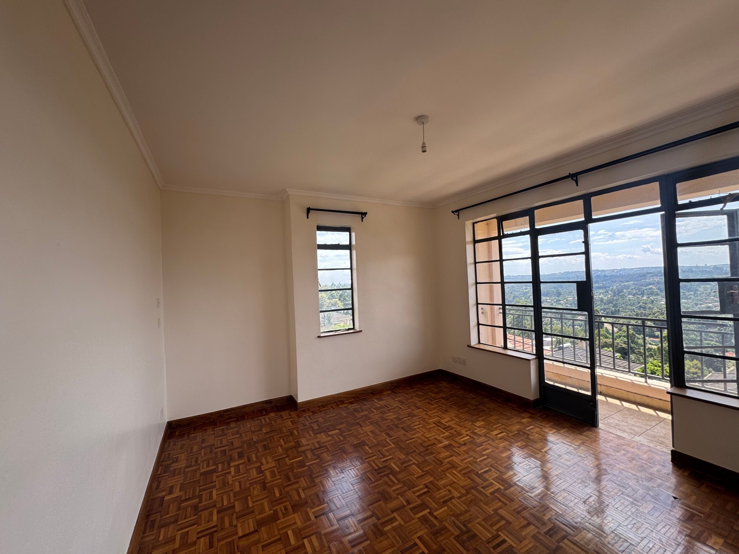 A 4 bedroom home in Sigona for sale