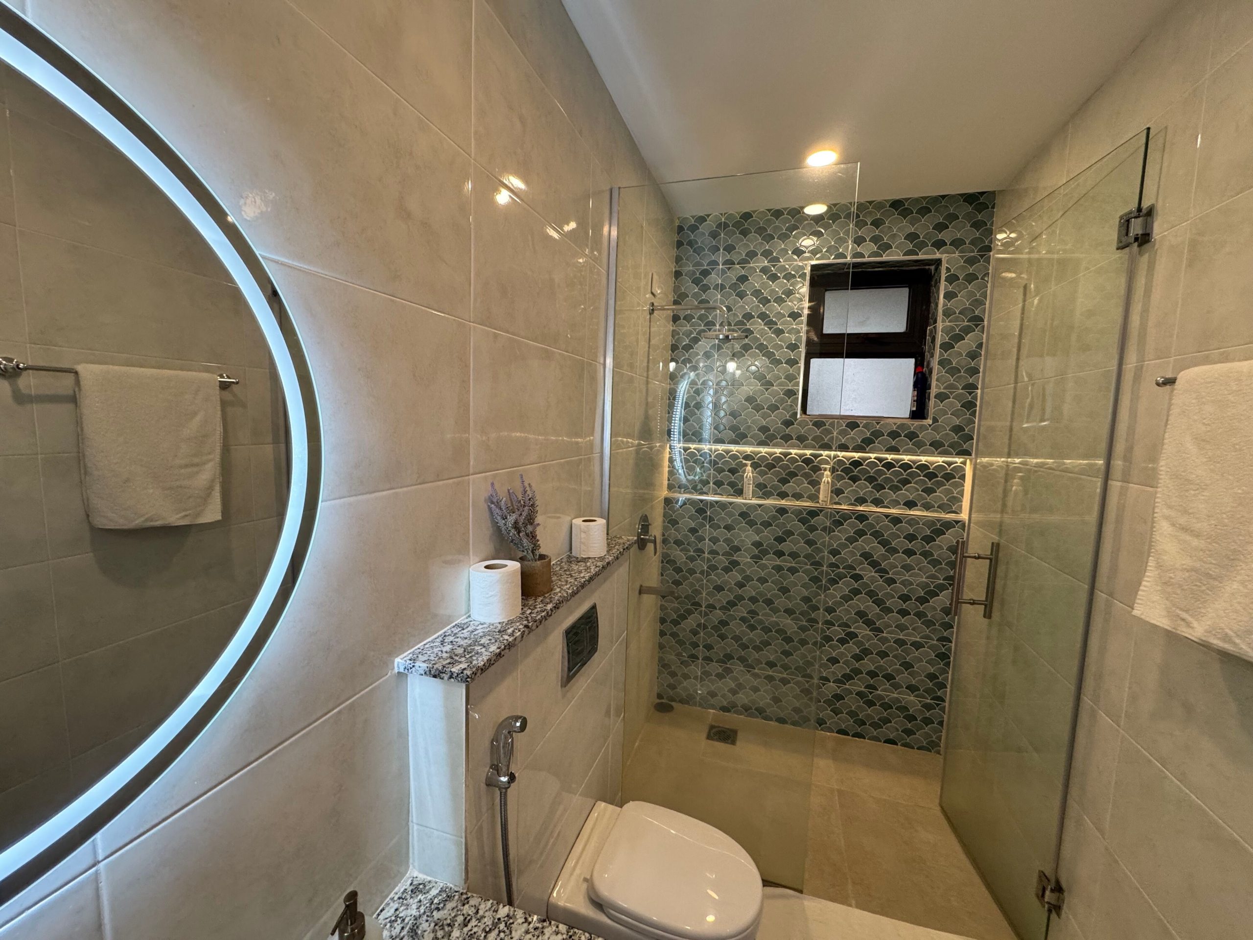 Furnished two-bedroom apartment on Lantana Road