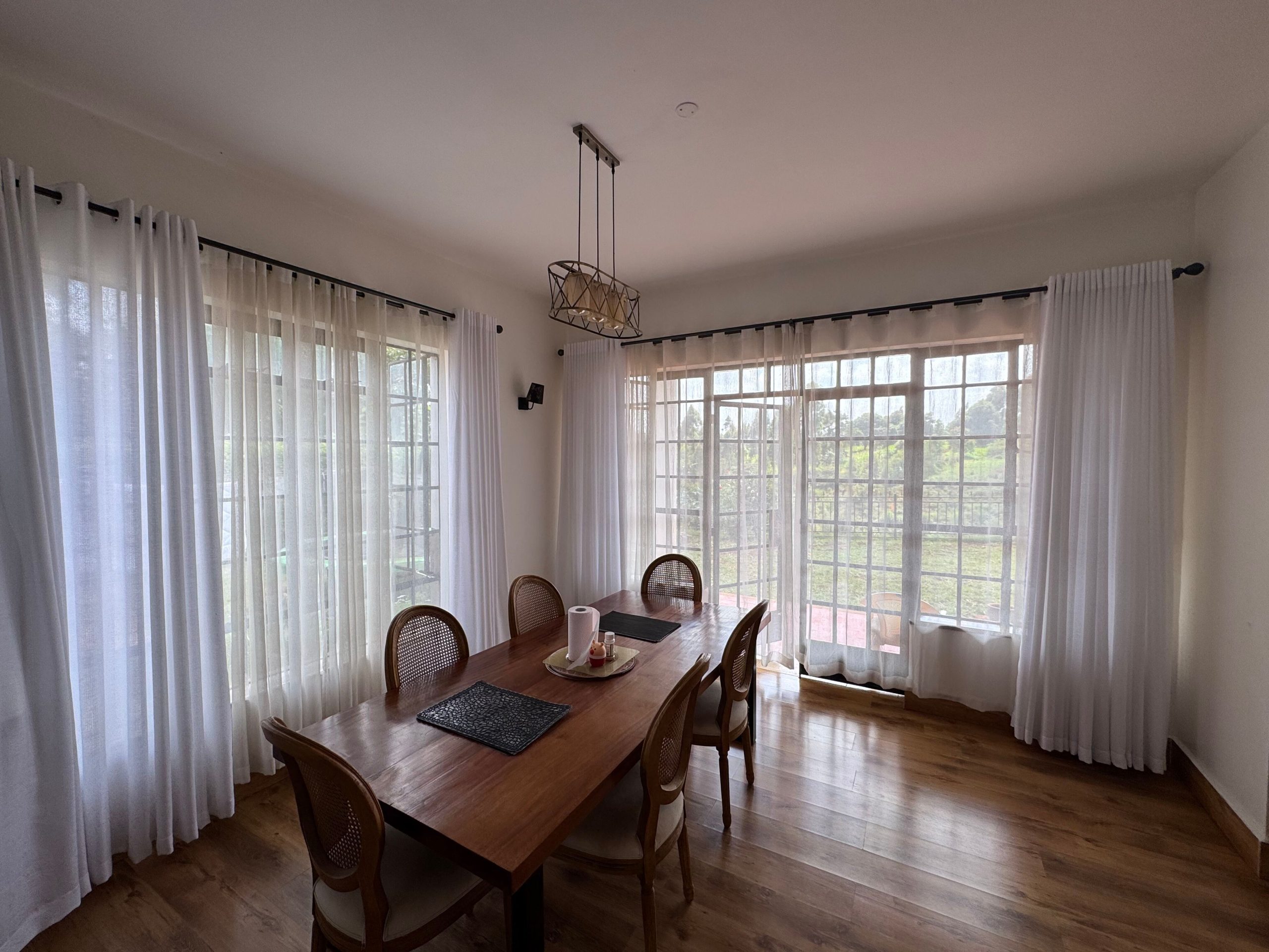Serene Home in One Redhill