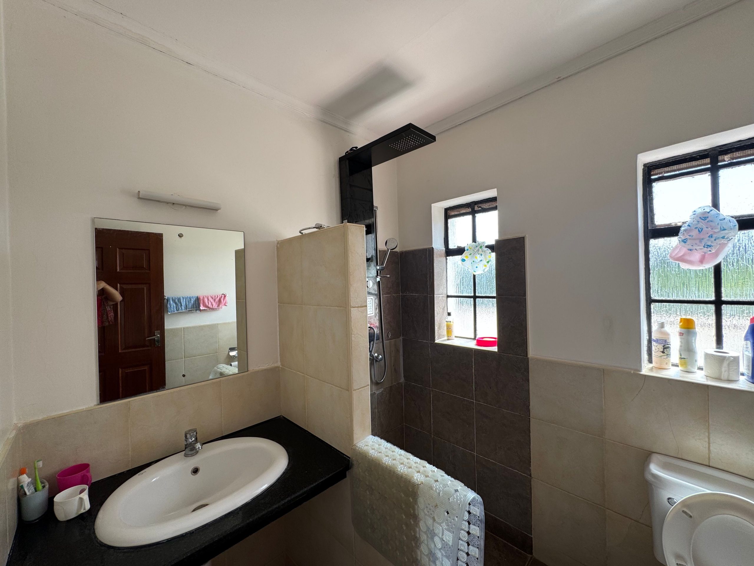 Serene Home in One Redhill