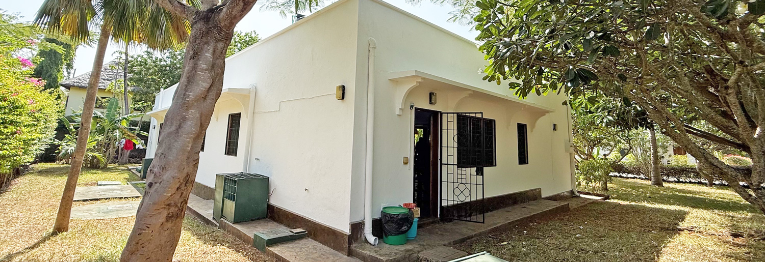 3 BEDROOM BUNGALOW CLOSE TO PRAWNS LAKE