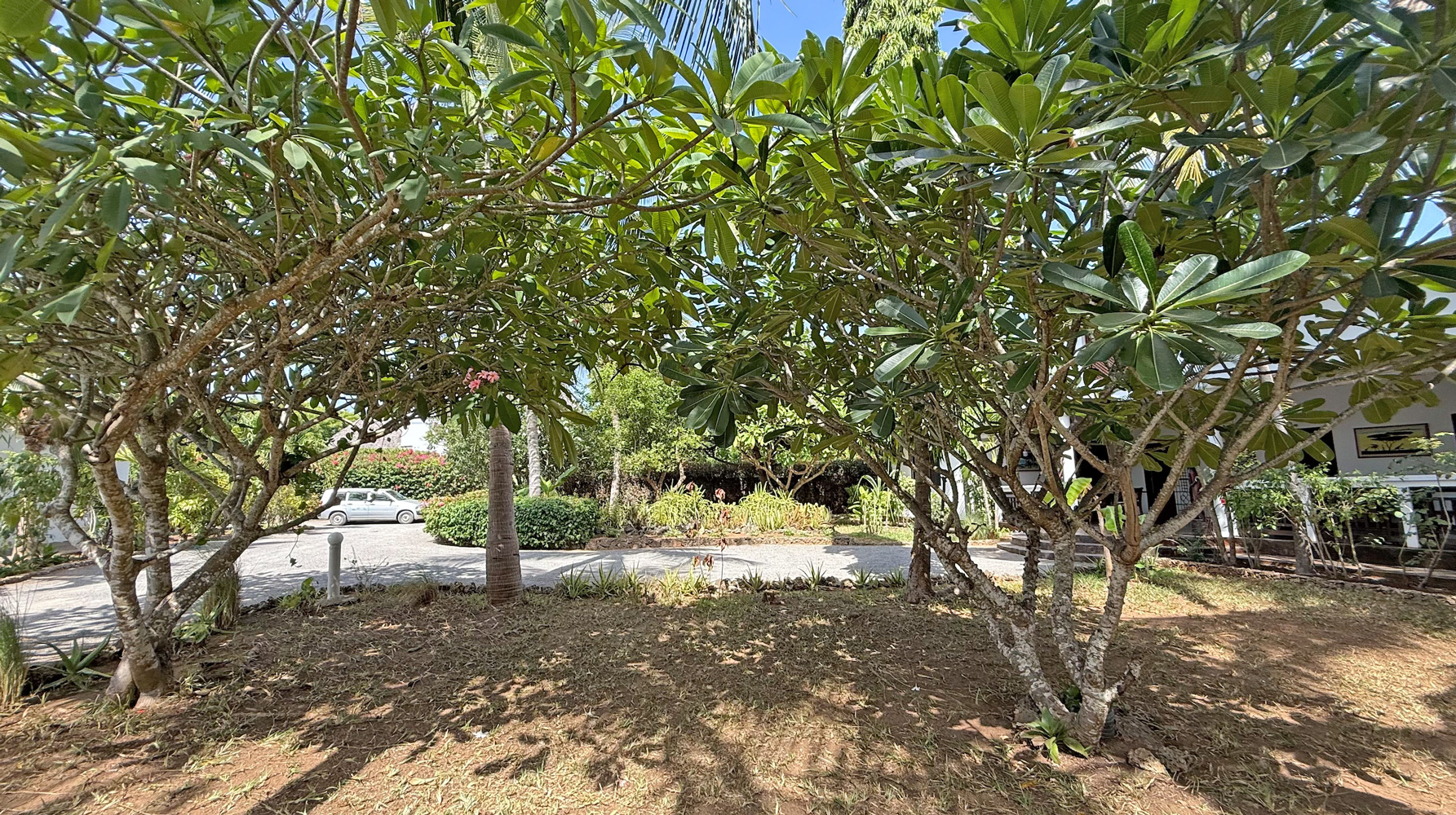 3 BEDROOM BUNGALOW CLOSE TO PRAWNS LAKE