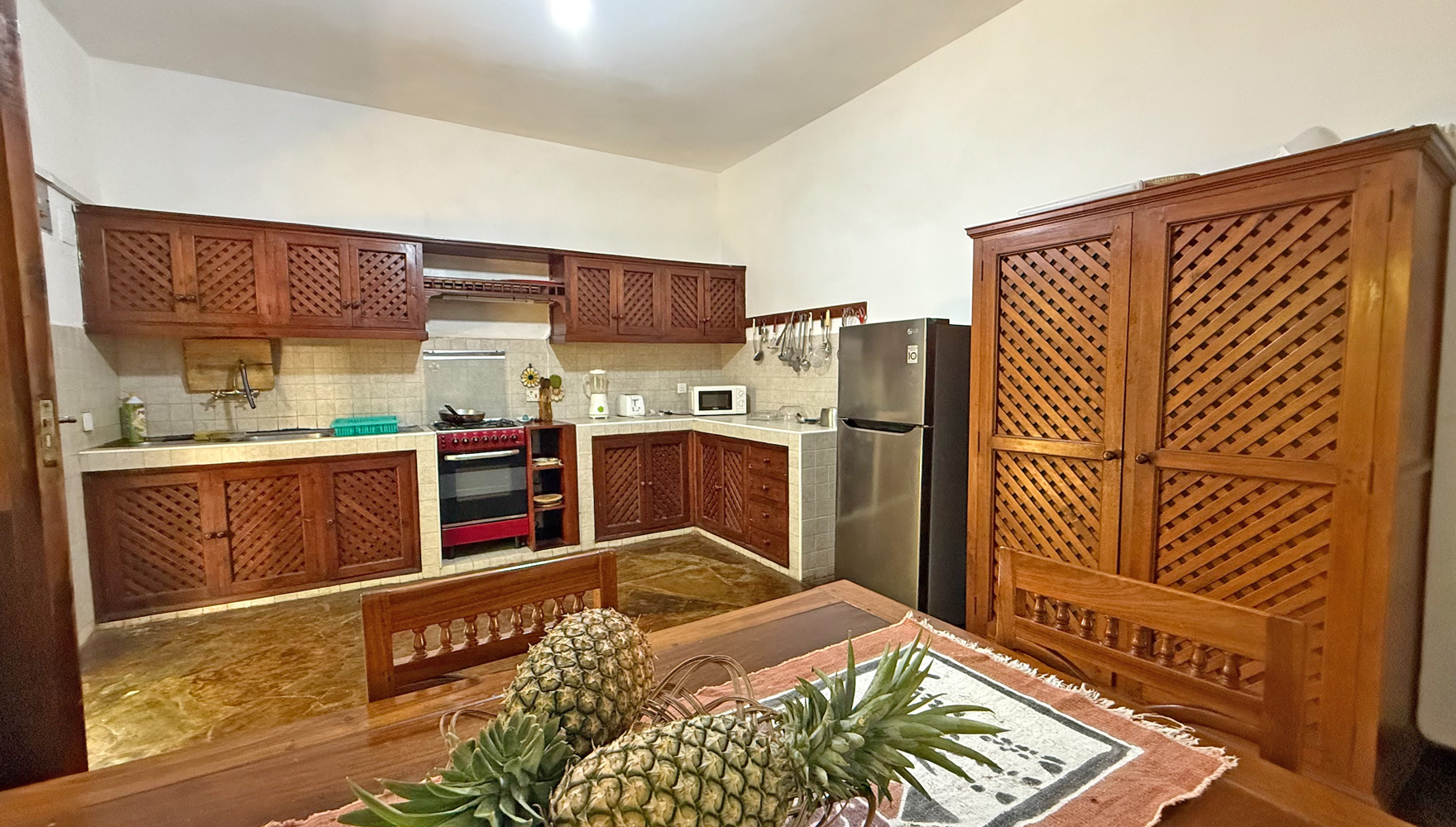 3 BEDROOM BUNGALOW CLOSE TO PRAWNS LAKE