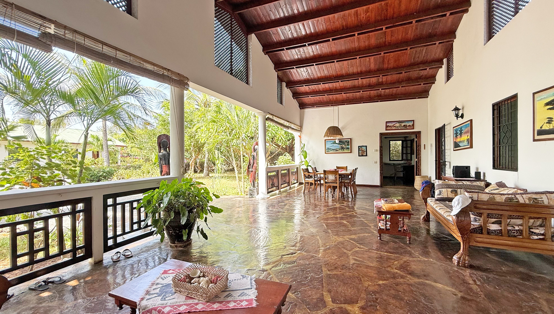 3 BEDROOM BUNGALOW CLOSE TO PRAWNS LAKE