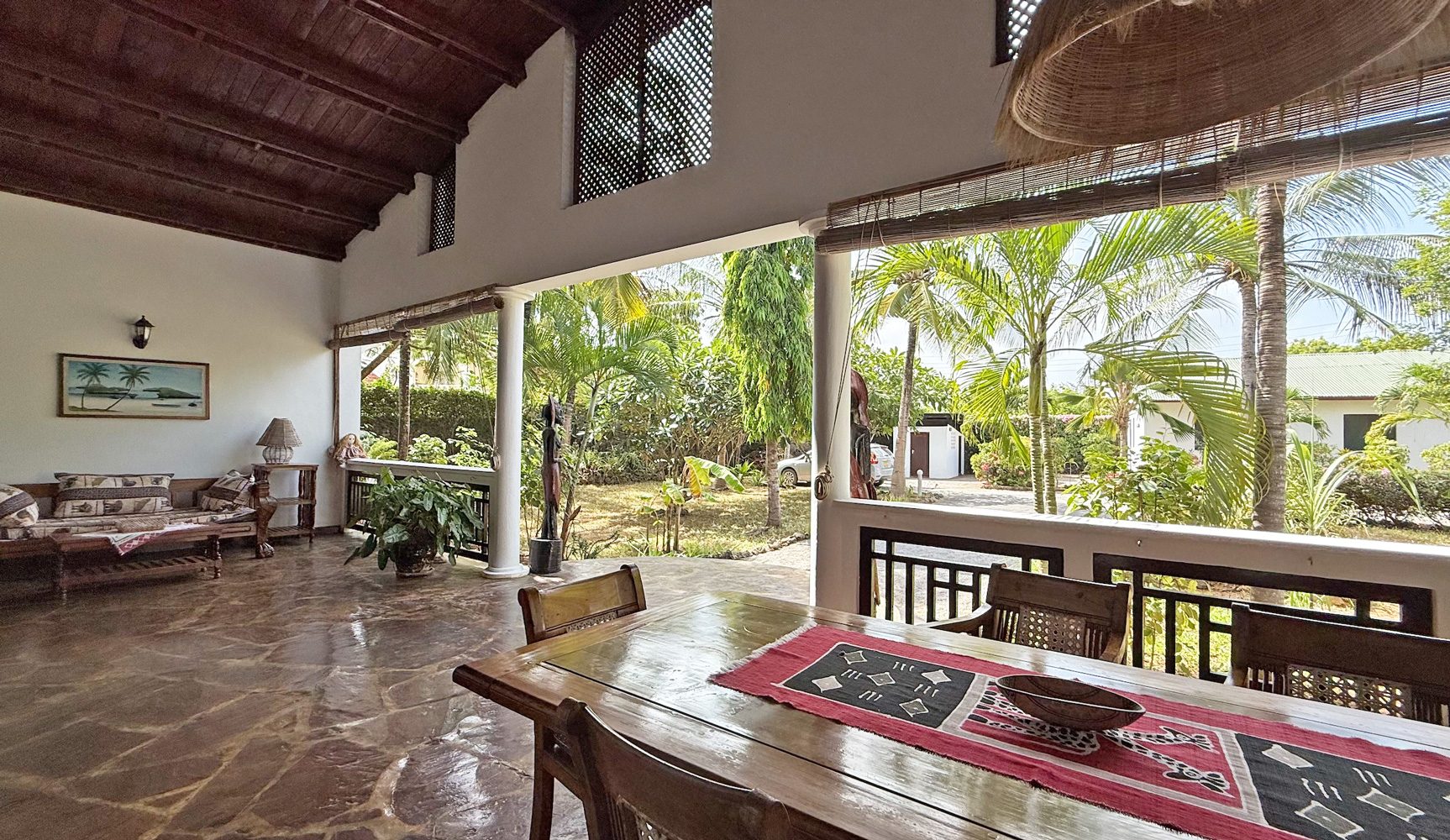 3 BEDROOM BUNGALOW CLOSE TO PRAWNS LAKE