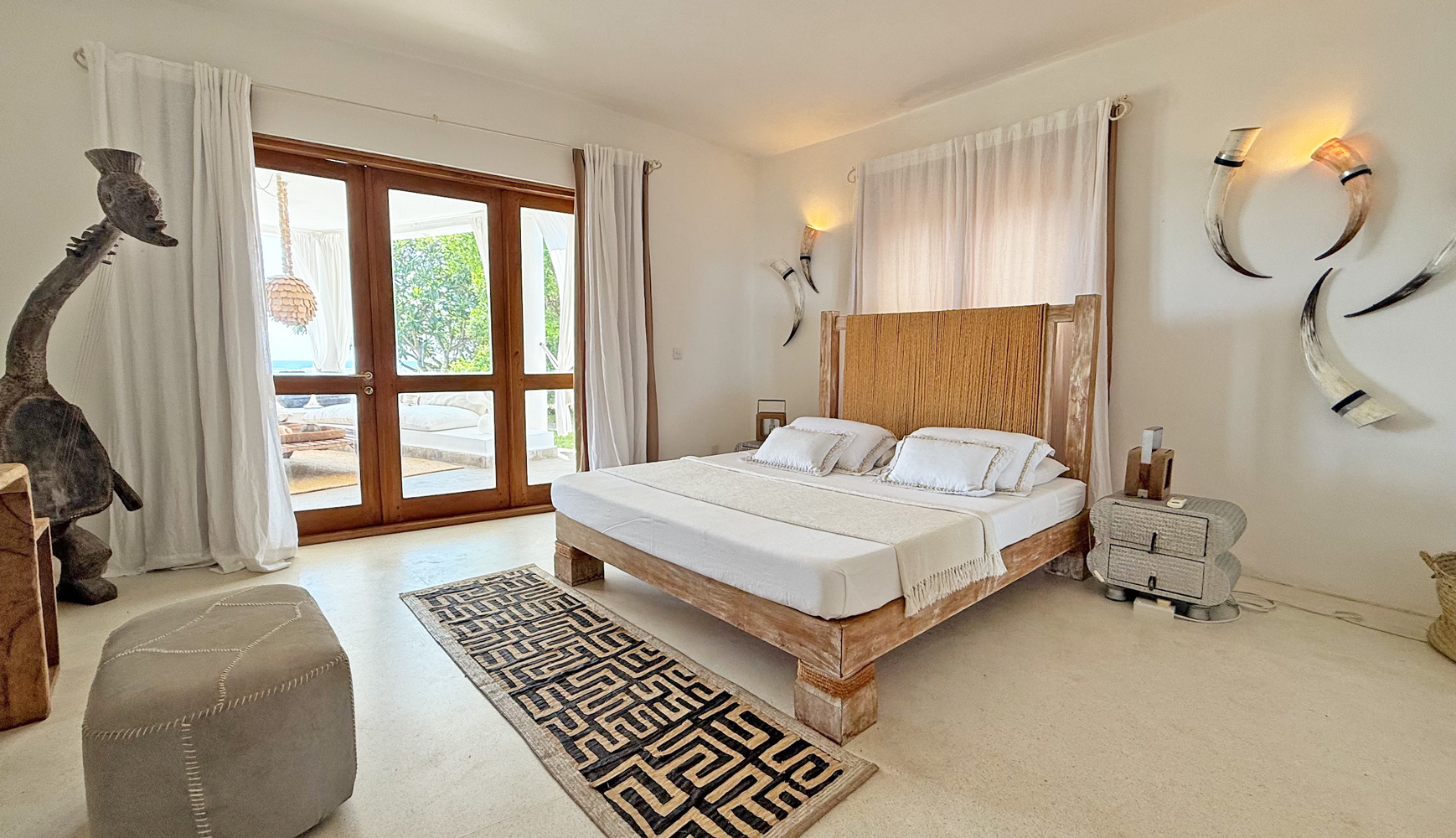 3 Bedroom Ocean front villa in amani resort