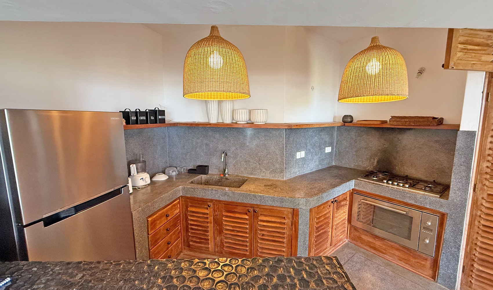 3 Bedroom Ocean front villa in amani resort