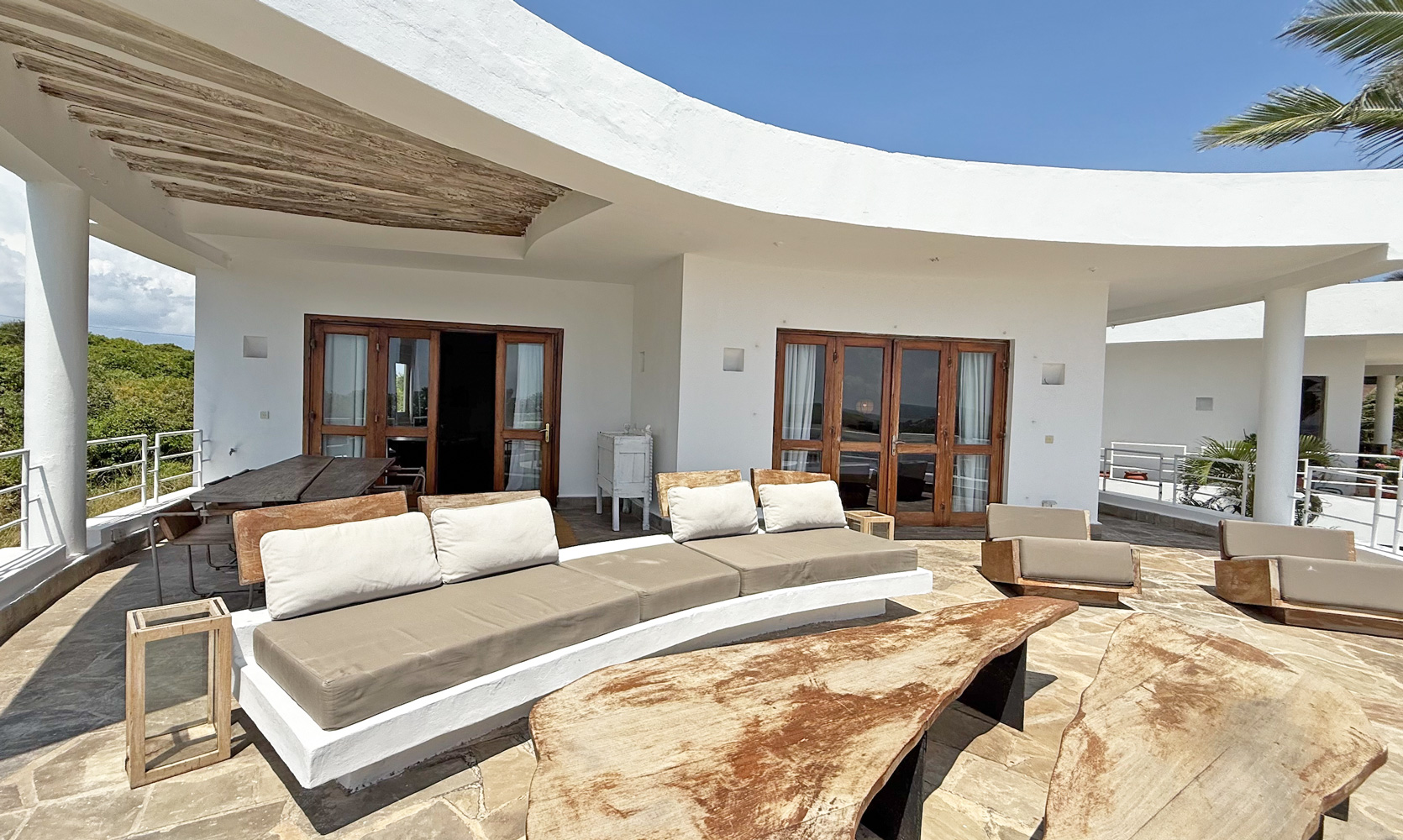 3 Bedroom Ocean front villa in amani resort