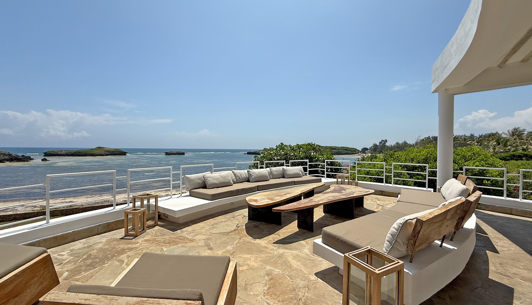 3 Bedroom Ocean front villa in amani resort