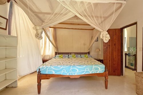 LOVELY 3 BEDROOM HOUSE WITH POOL