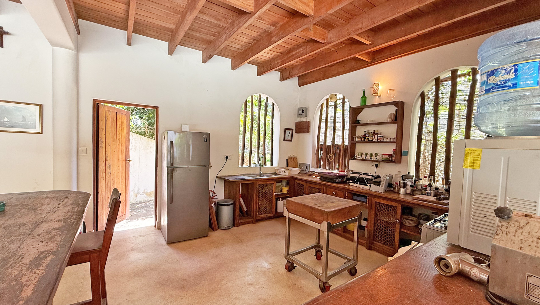 LOVELY 3 BEDROOM HOUSE WITH POOL