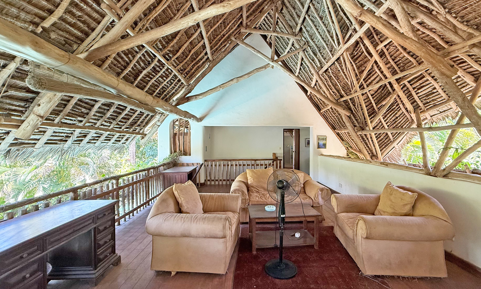 LOVELY 3 BEDROOM HOUSE WITH POOL