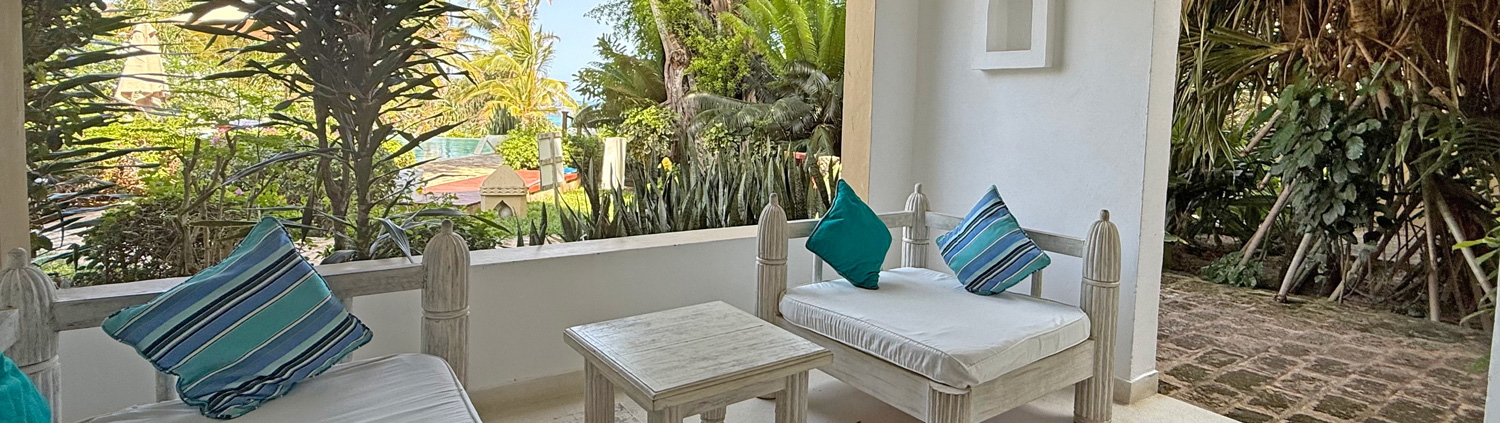 SPECTACULAR 4 BEDROOM BEACH VILLA IN MEDINA PALMS FOR SALE