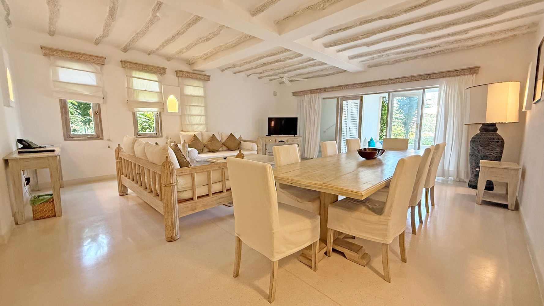 SPECTACULAR 4 BEDROOM BEACH VILLA IN MEDINA PALMS FOR SALE