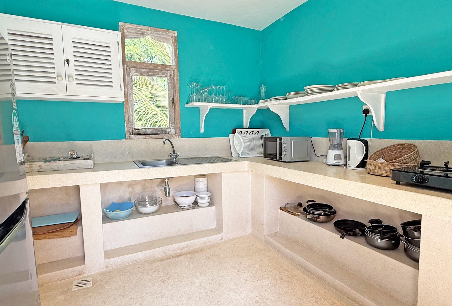 SPECTACULAR 4 BEDROOM BEACH VILLA IN MEDINA PALMS FOR SALE
