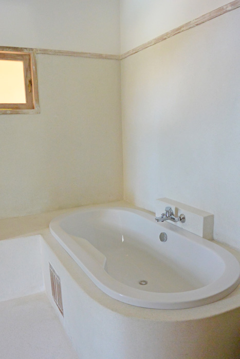 SPECTACULAR 4 BEDROOM BEACH VILLA IN MEDINA PALMS FOR SALE