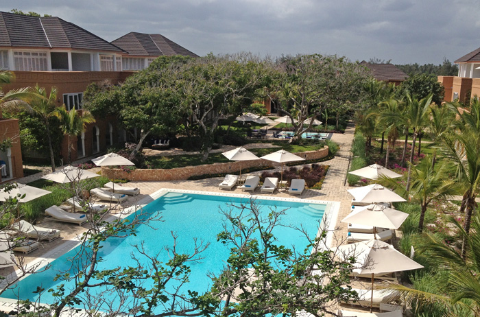 SPECTACULAR 4 BEDROOM BEACH VILLA IN MEDINA PALMS FOR SALE