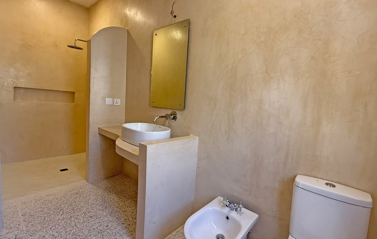 LOVELY NEW BUILD 3 BEDROOM VILLA