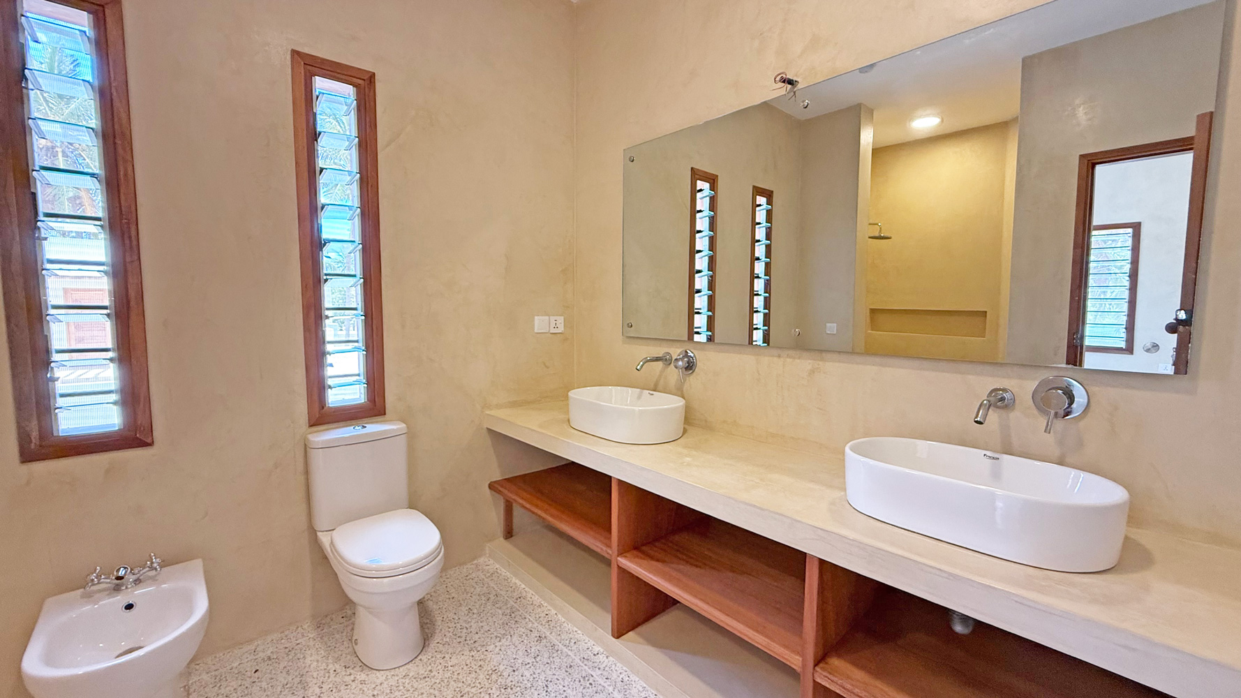 LOVELY NEW BUILD 3 BEDROOM VILLA