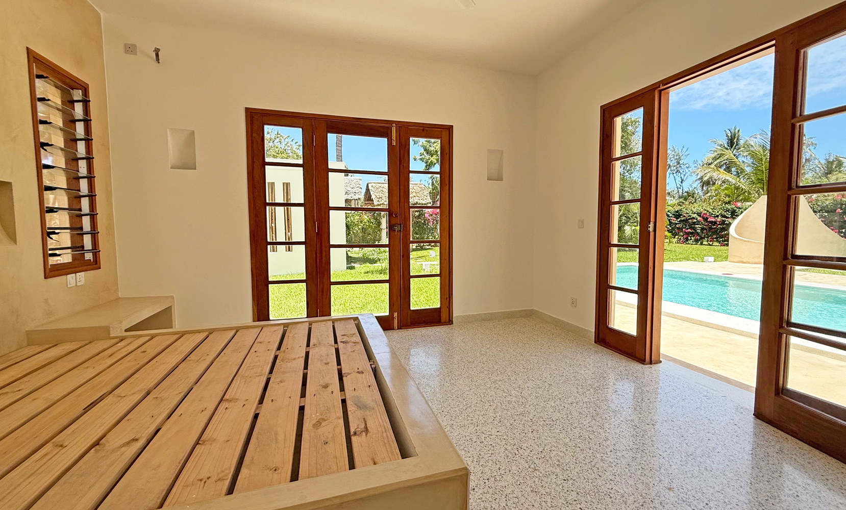 LOVELY NEW BUILD 3 BEDROOM VILLA