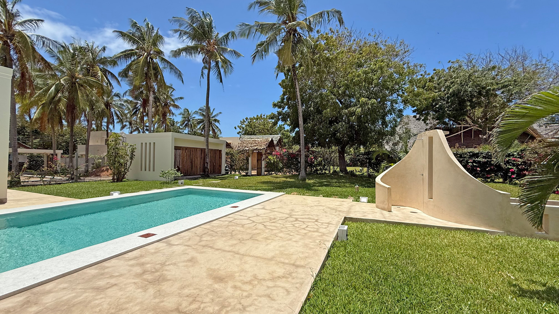 LOVELY NEW BUILD 3 BEDROOM VILLA