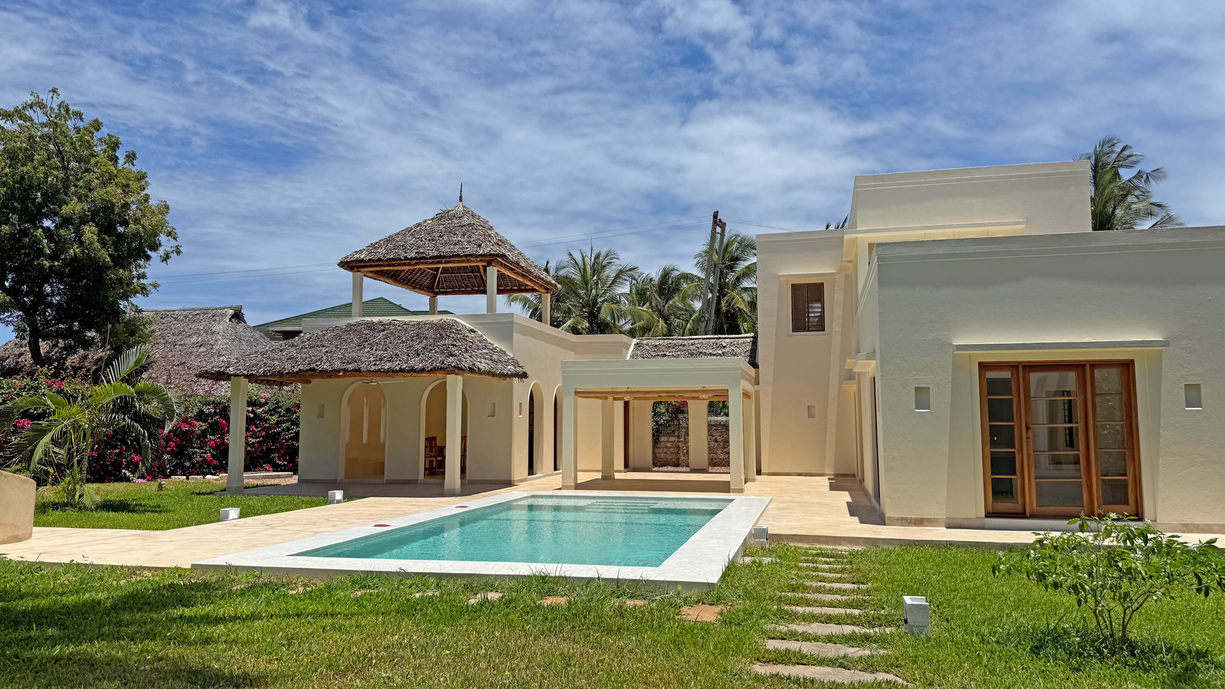 LOVELY NEW BUILD 3 BEDROOM VILLA