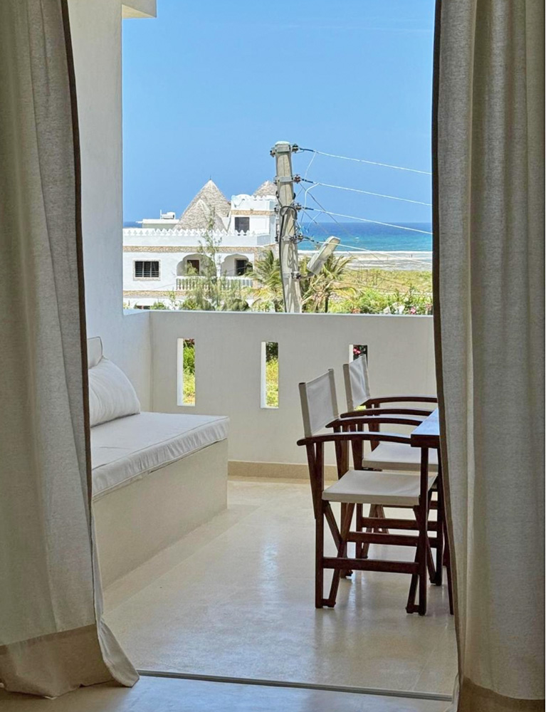 NEW SECOND FLOOR 2 BEDROOM APARTMENT