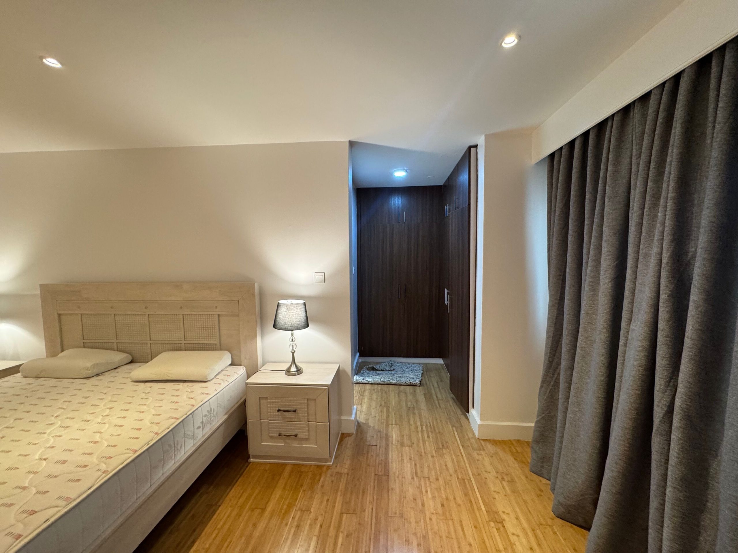 A three bedroom furnished apartment for sale