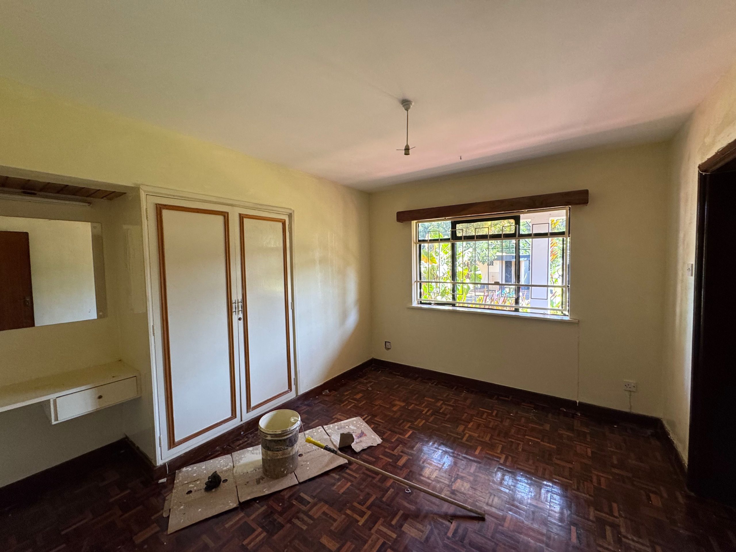 Elegant and Spacious Family Home for sale in Nyari.