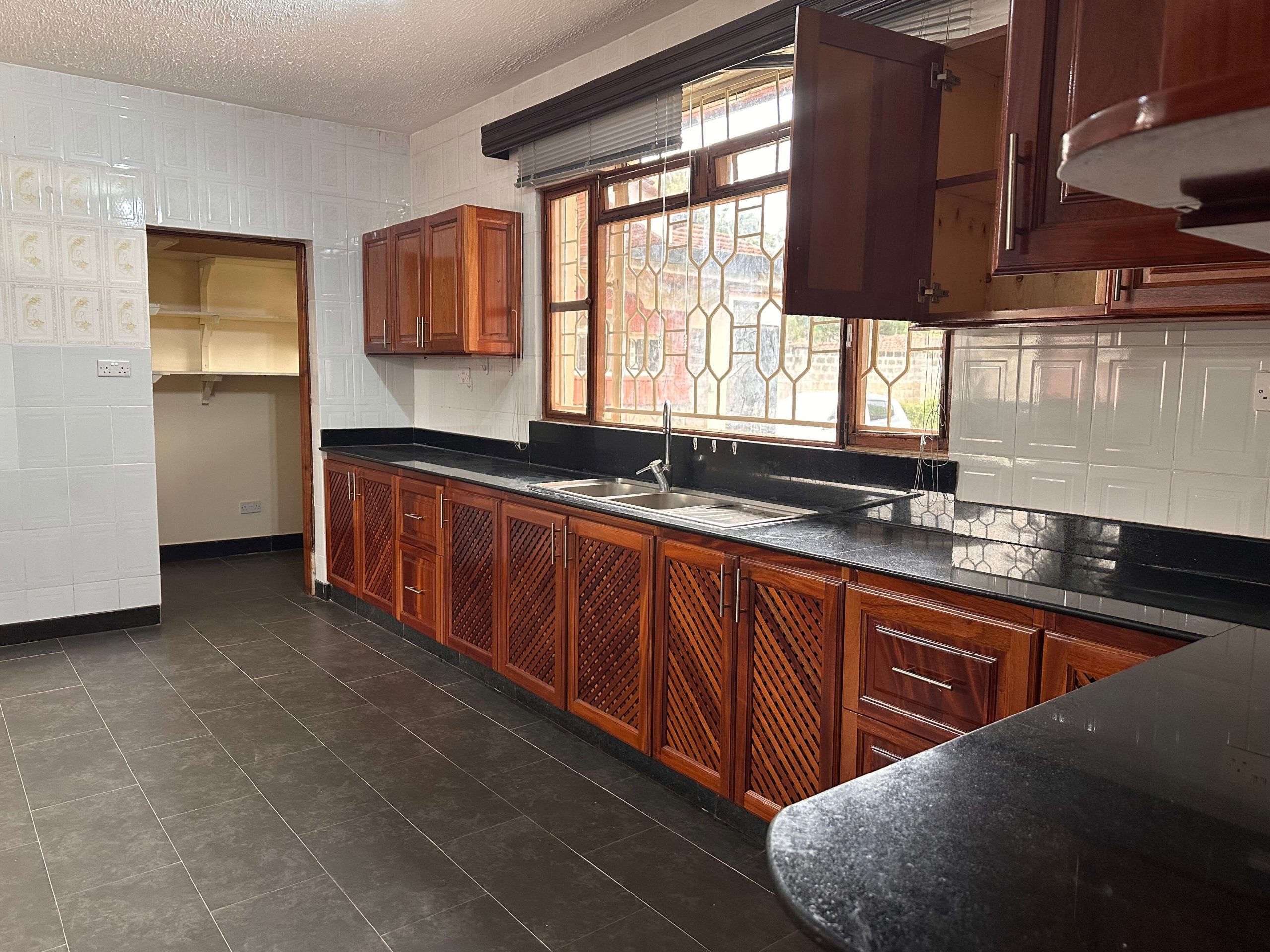 Elegant five-bedroom house in Runda