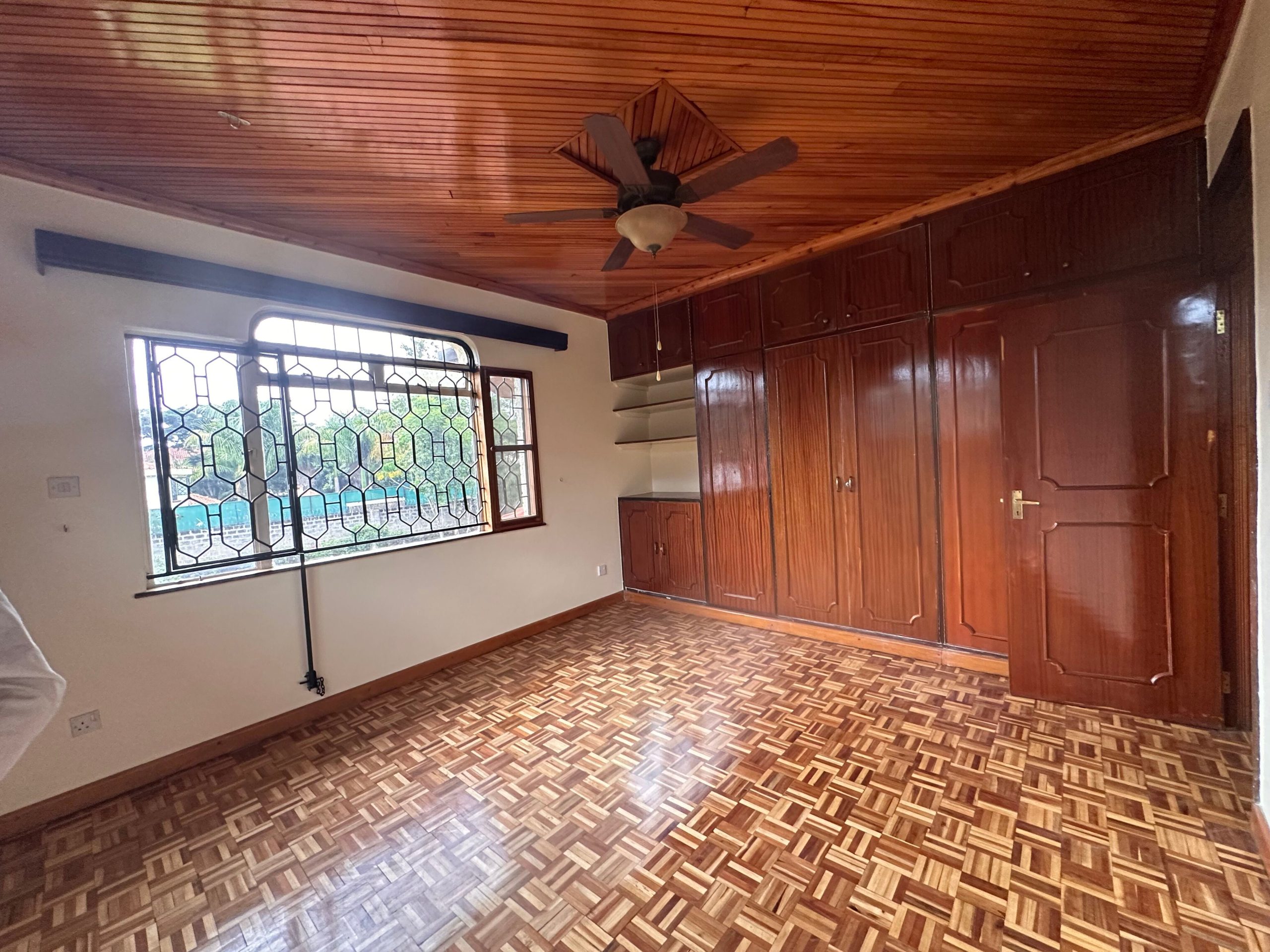 Elegant five-bedroom house in Runda