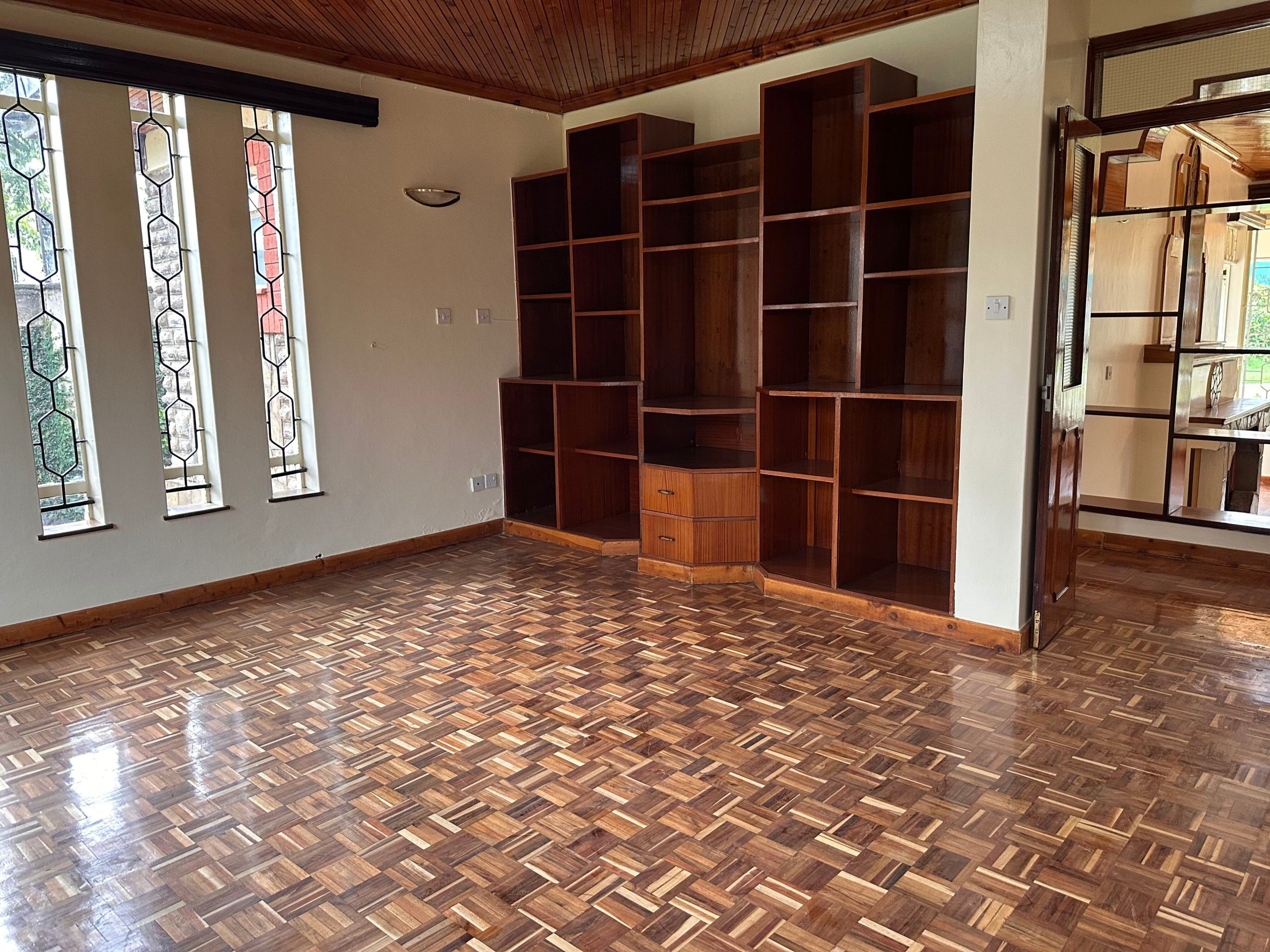Elegant 5 – Bedroom Family Residence in prestigious Runda