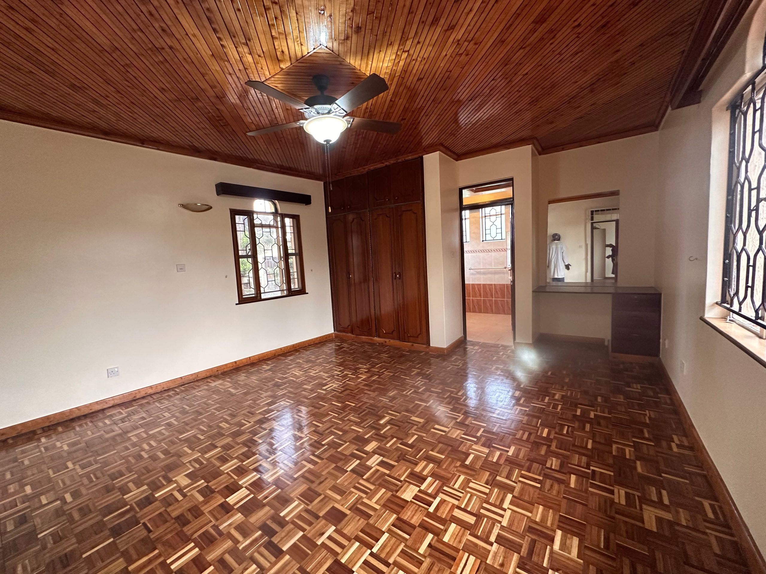Elegant 5 – Bedroom Family Residence in prestigious Runda