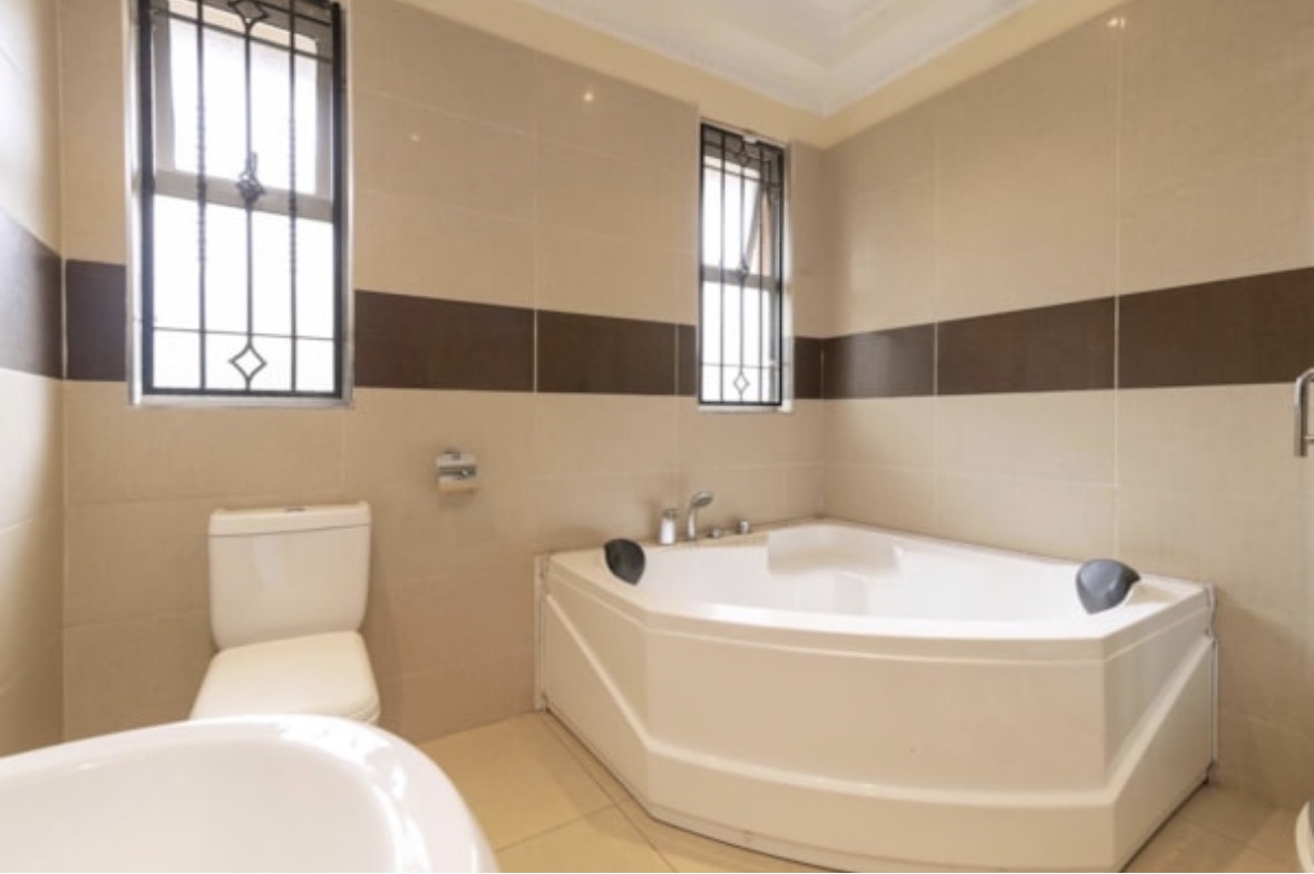 A four bedroom house to let in Runda