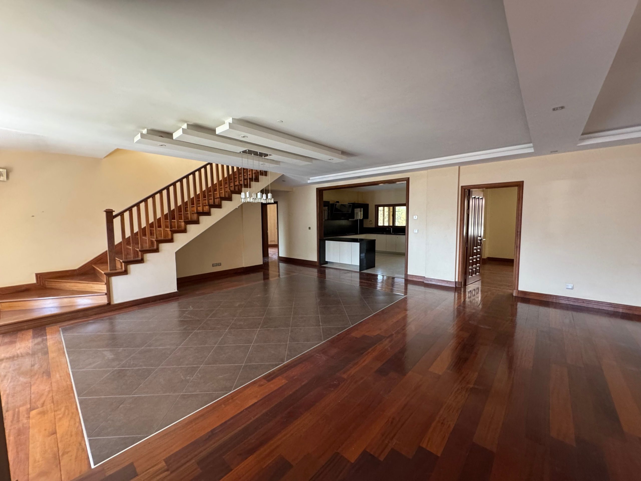 A spacious four-bedroom duplex in Parklands for sale