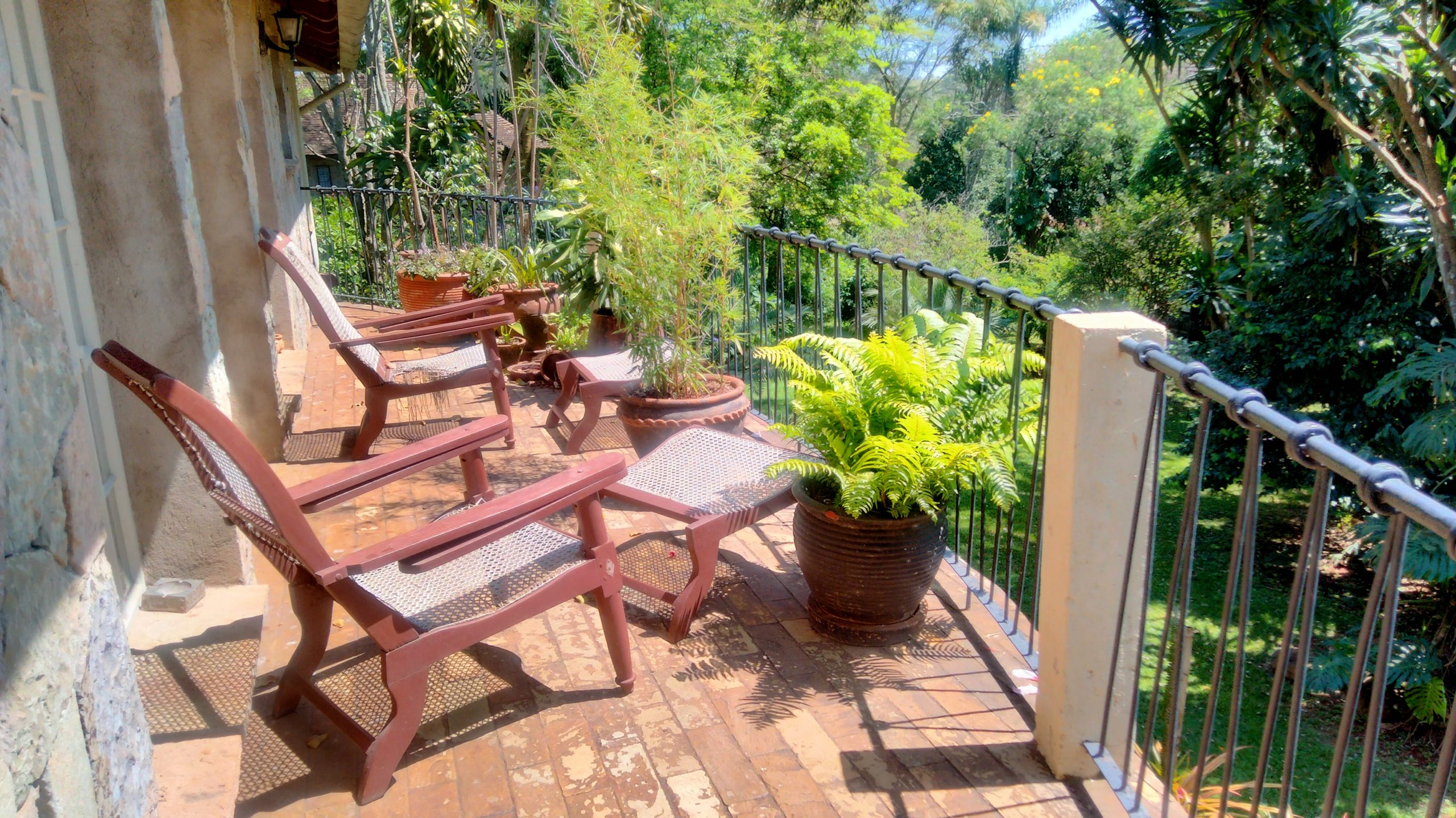 Spacious 3-bedroom Loft unit finished to high standards within a secure gated community in prime Old Muthaiga area.      