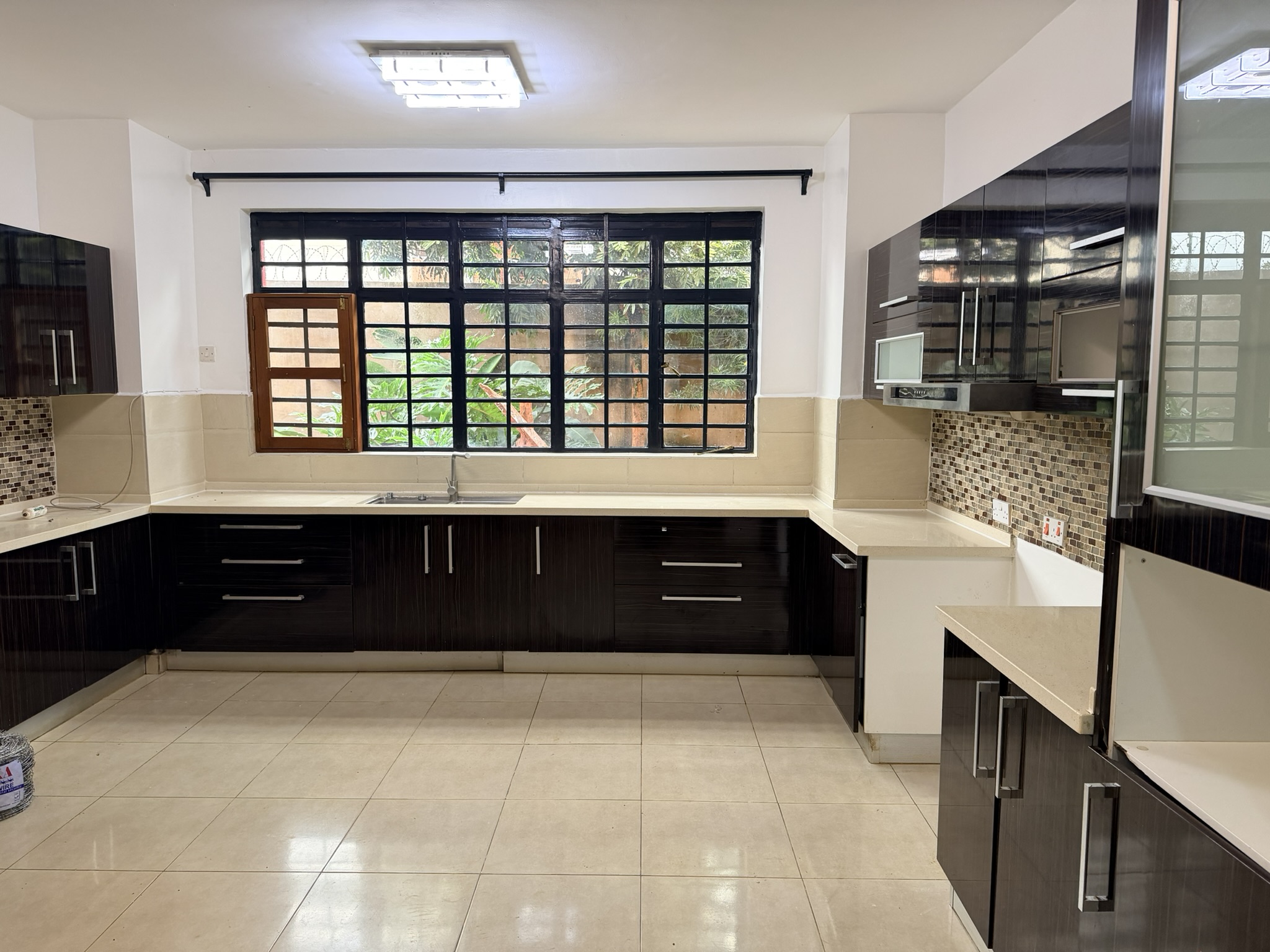 2 cozy Four Bedrooms Homes in a secure compound of 5 Homes